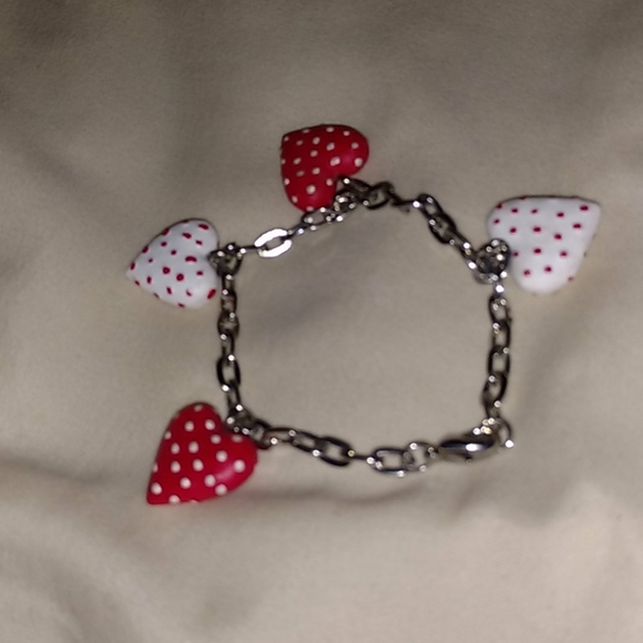 Kids Valentine's 💓 bracelet - Picture 3 of 3